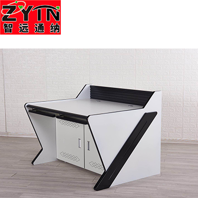 TN-005 平面是鋼木結(jié)構(gòu)操作臺